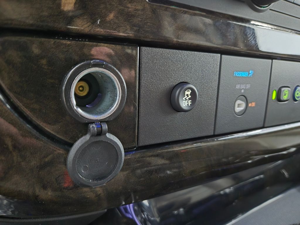 2023 Chevrolet Express photo 29