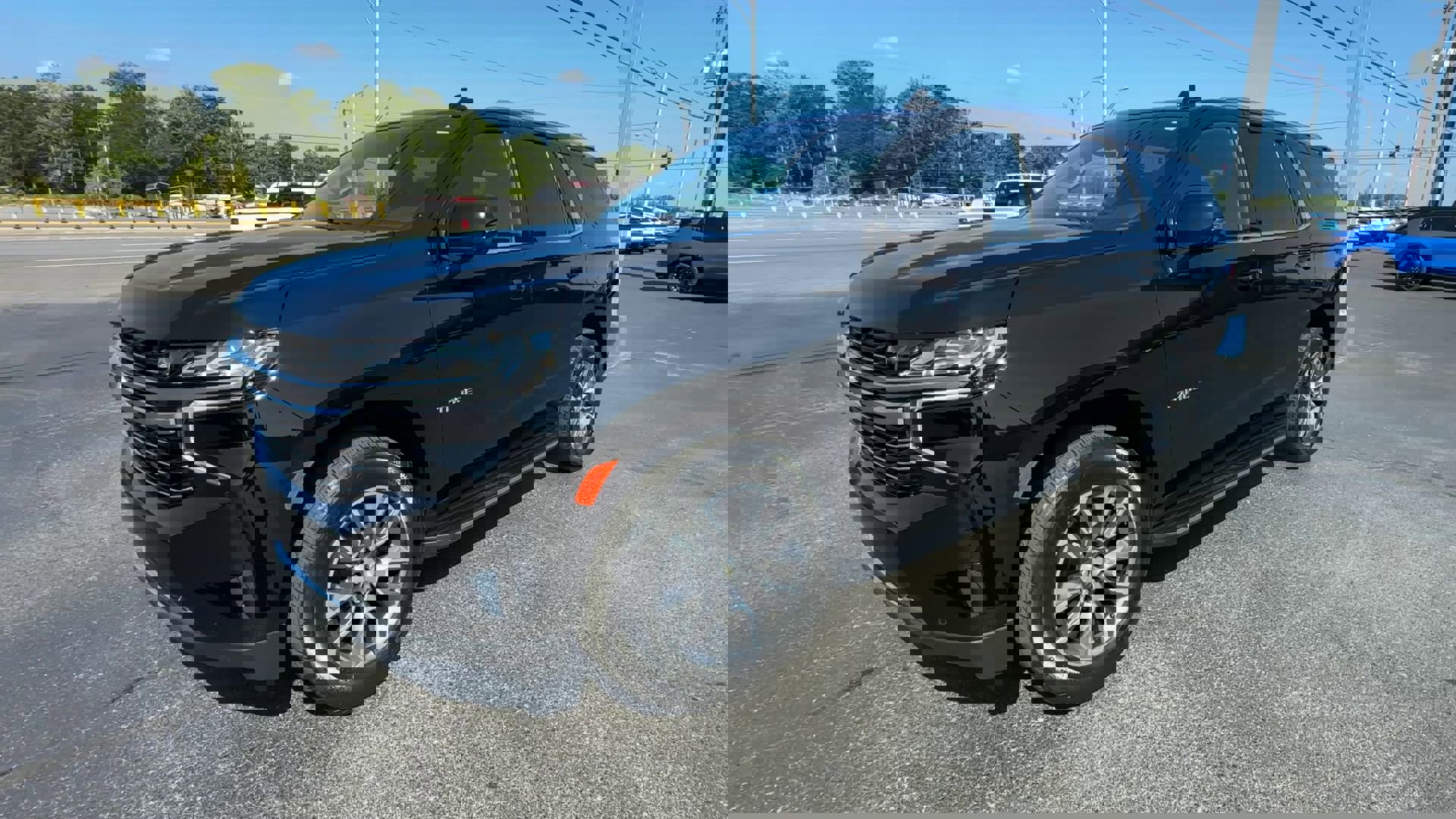 2023 Chevrolet Tahoe LT photo 4