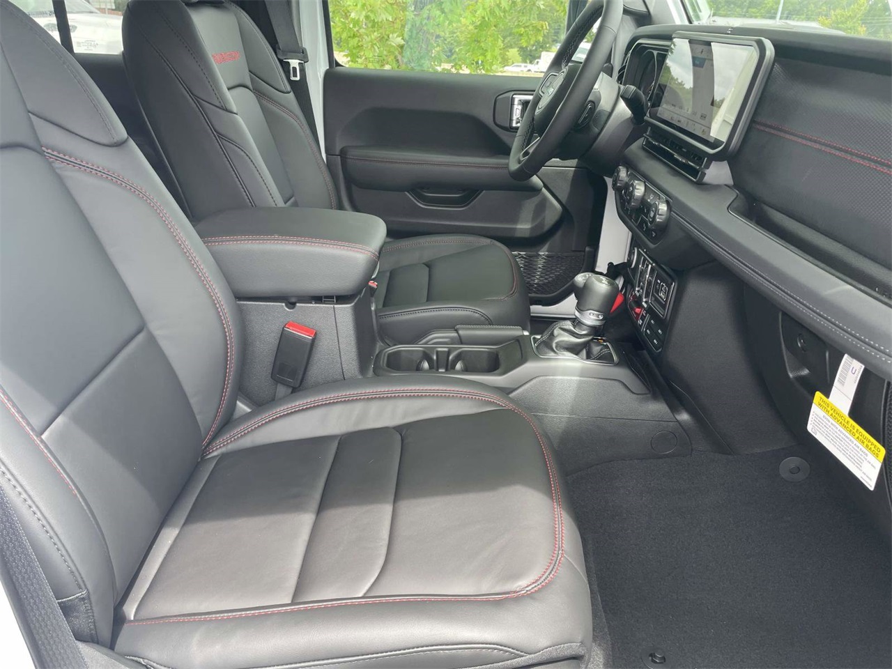 2025 Jeep Wrangler Rubicon photo 27