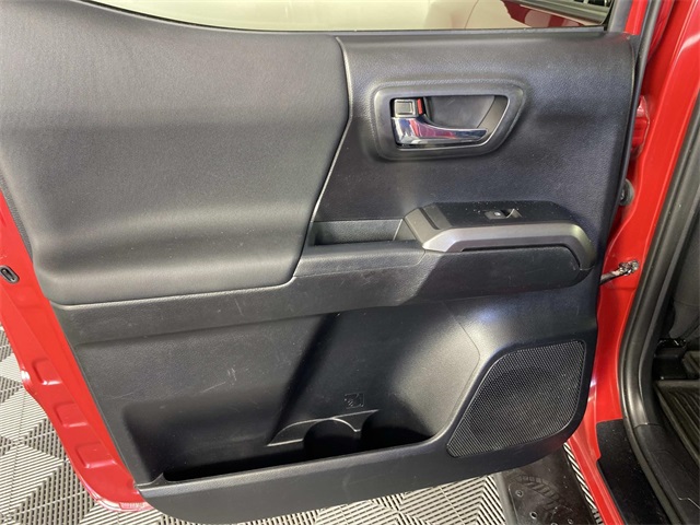 2022 Toyota Tacoma TRD Sport V6 photo 26