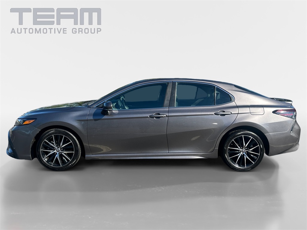2023 Toyota Camry SE photo 4