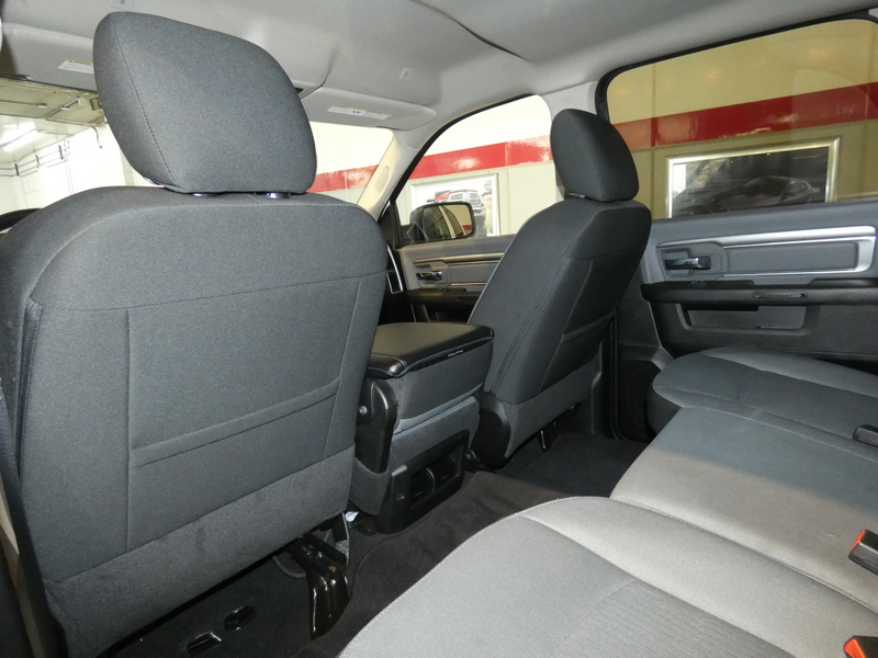 2022 Ram 1500 Classic SLT photo 17