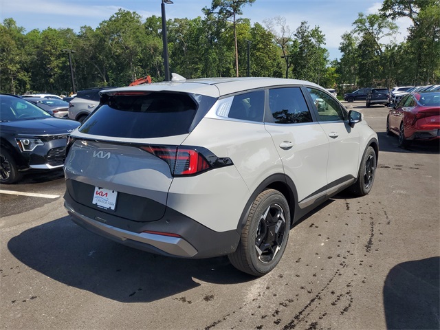 2026 Kia Sportage EX photo 3
