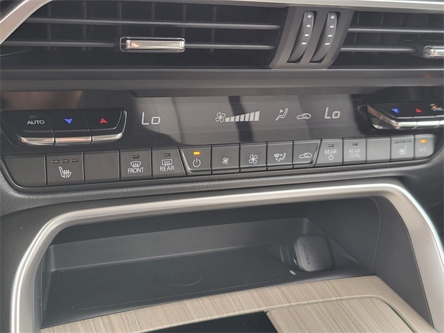 2025 Mazda CX-70 Plug-in Hybrid Premium photo 19