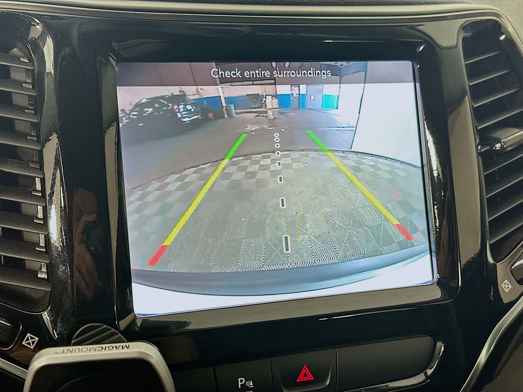 2019 Jeep Cherokee Limited photo 14