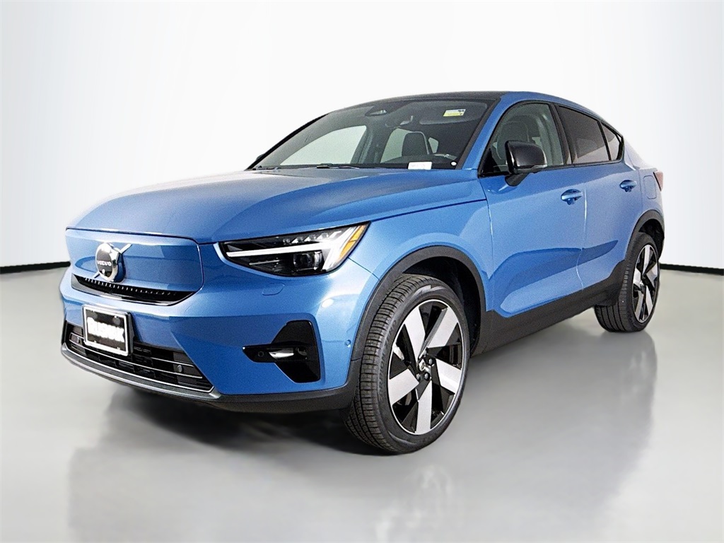 2023 Volvo C40 Recharge Ultimate photo 3