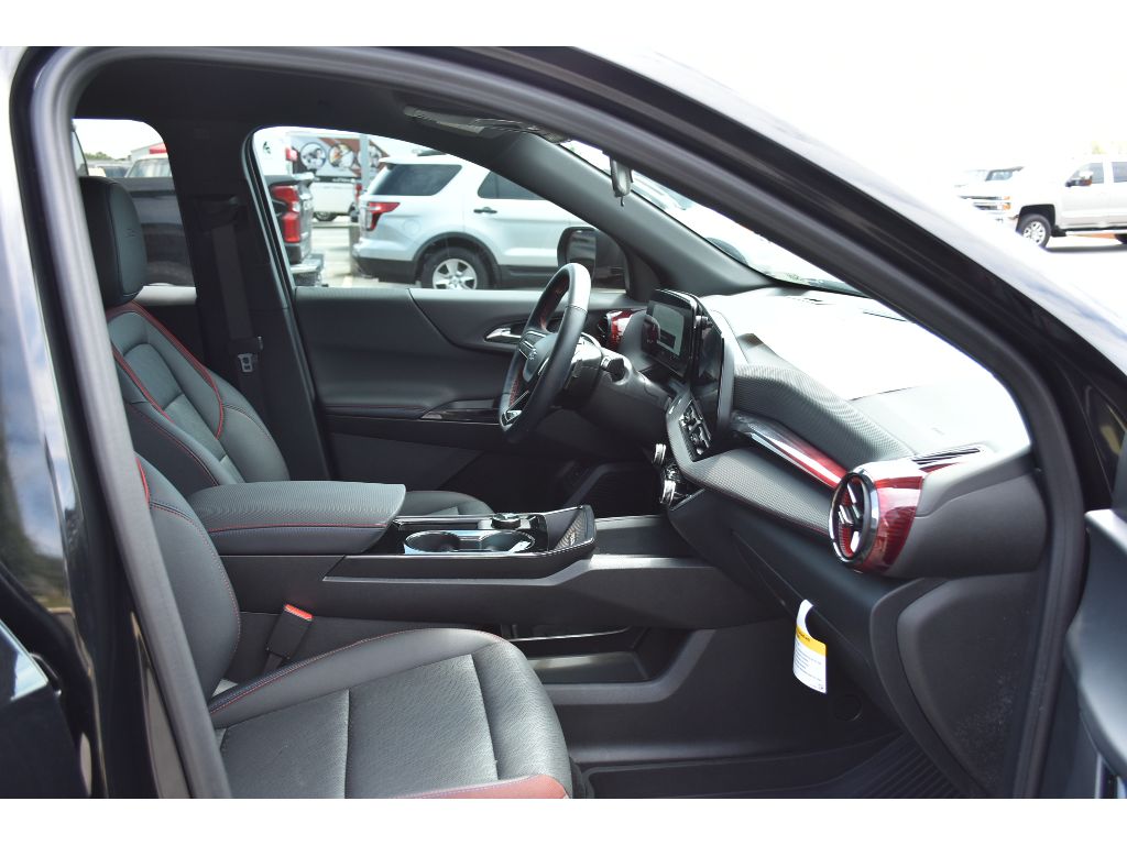 2026 Chevrolet Equinox RS photo 13