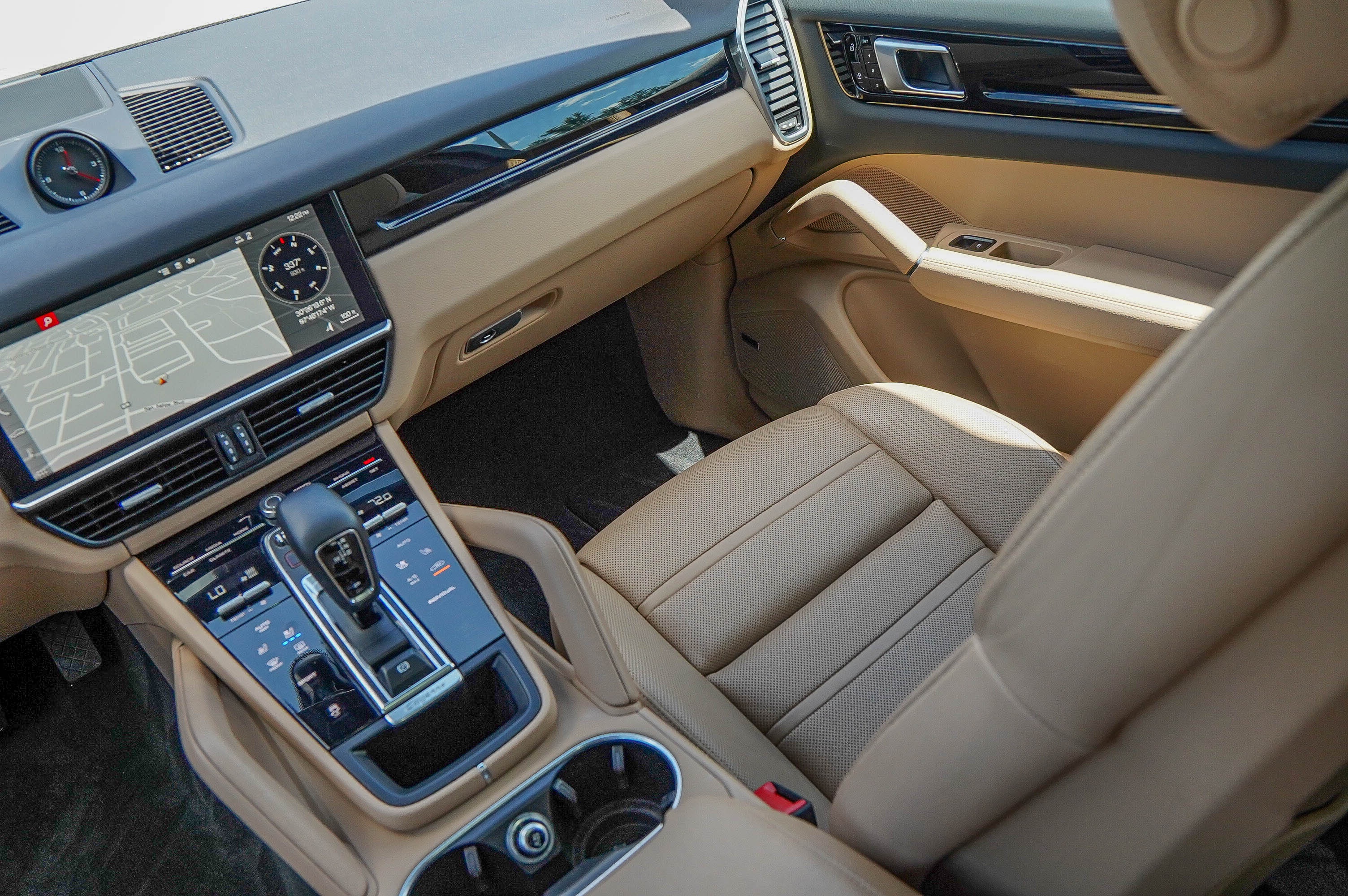 2021 Porsche Cayenne Base photo 30