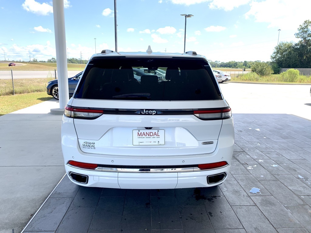 2022 Jeep Grand Cherokee Overland photo 6