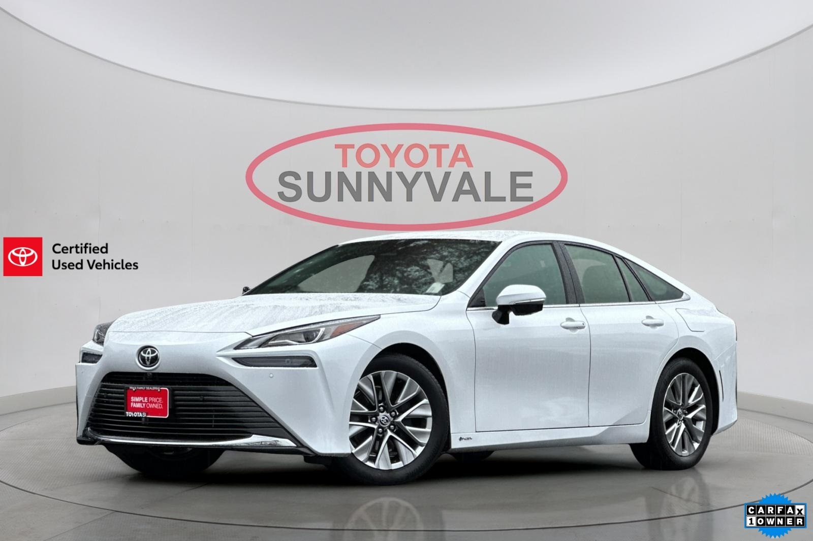 2024 Toyota Mirai XLE's photo