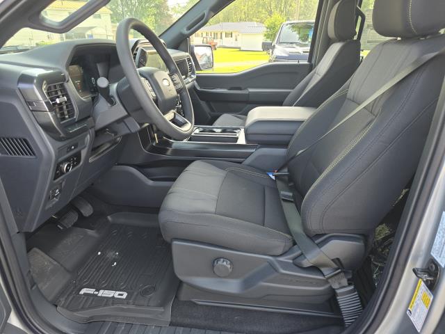 2025 Ford F-150 STX photo 9