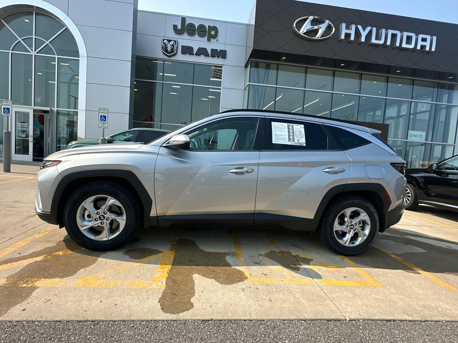 Certified 2022 Hyundai Tucson SEL with VIN 5NMJB3AE3NH030319 for sale in Kansas City