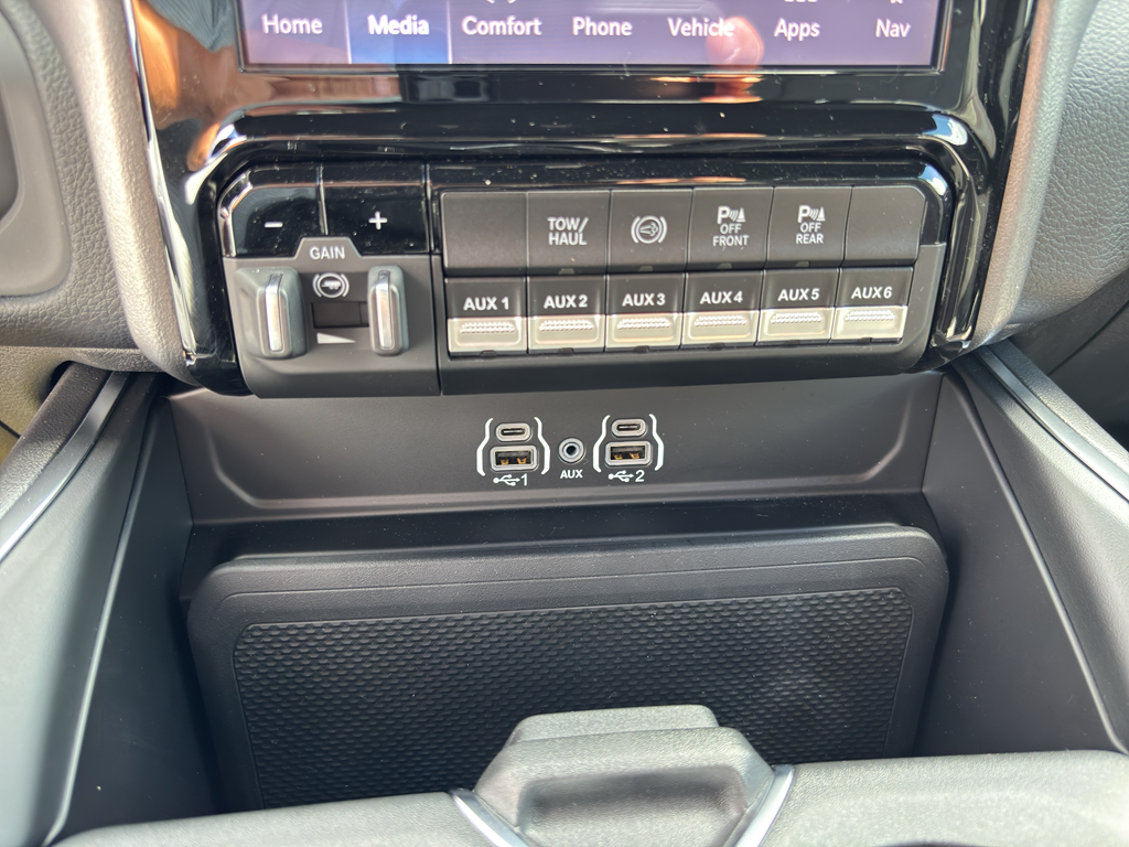 2025 Ram 2500 Big Horn photo 29