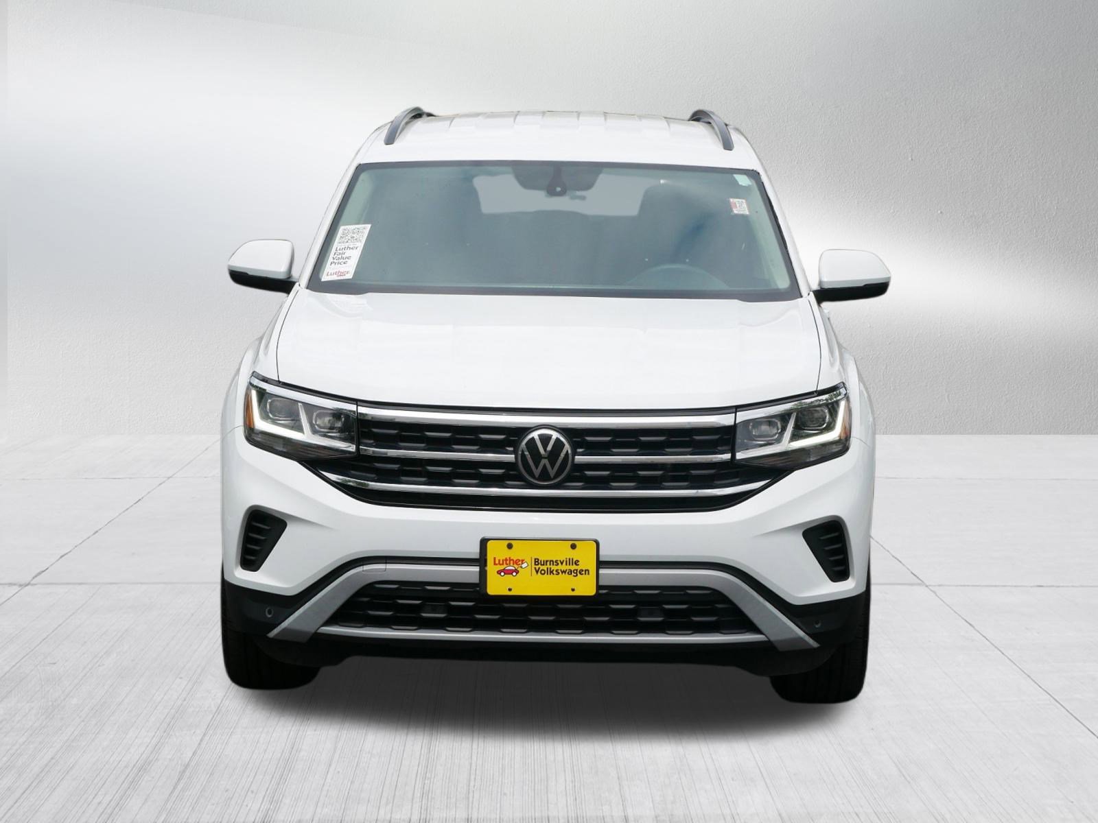 Used 2021 Volkswagen Atlas SE w/Tech with VIN 1V2HR2CA1MC550609 for sale in Burnsville, Minnesota