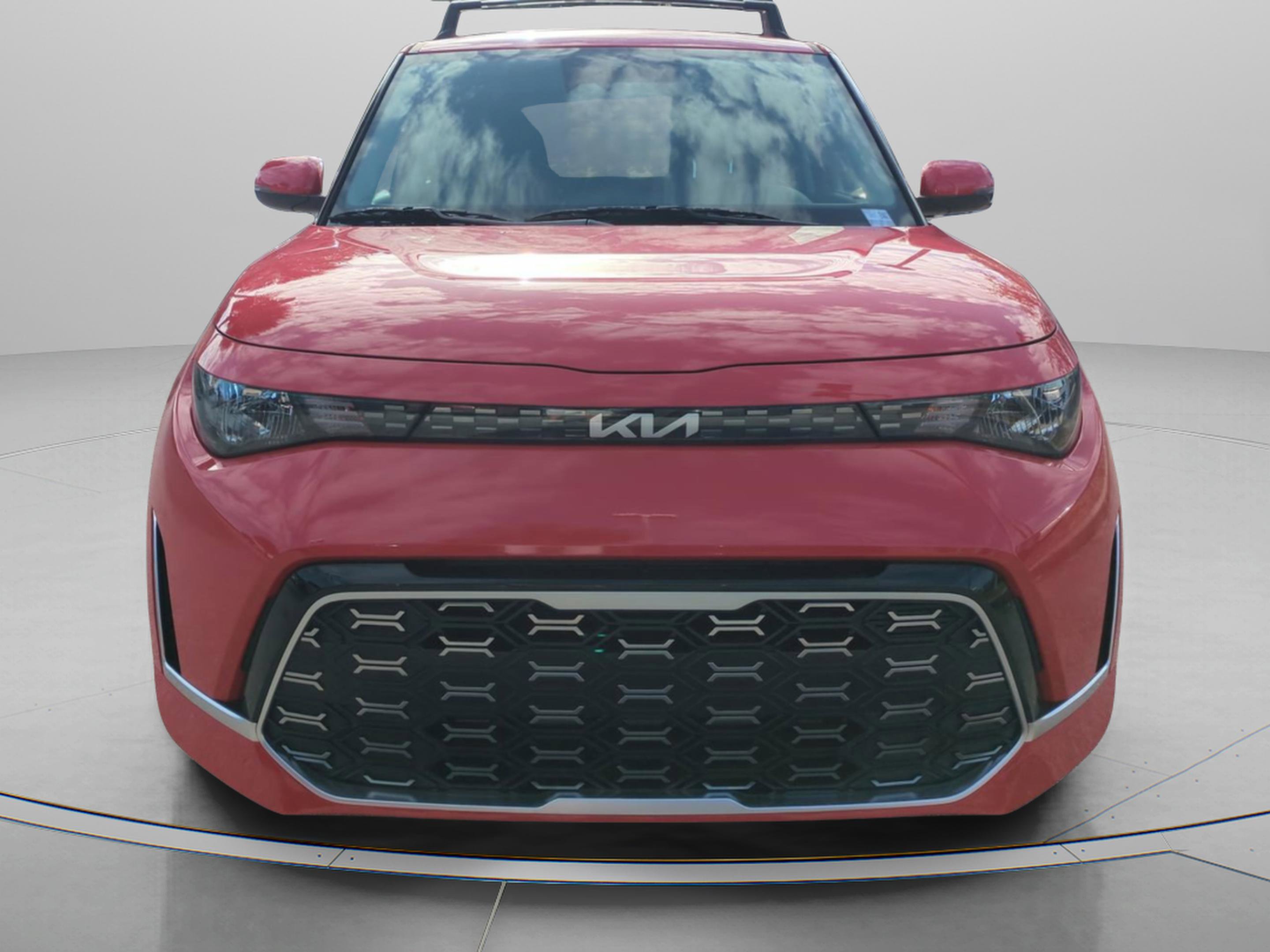 2025 Kia Soul GT-Line photo 3