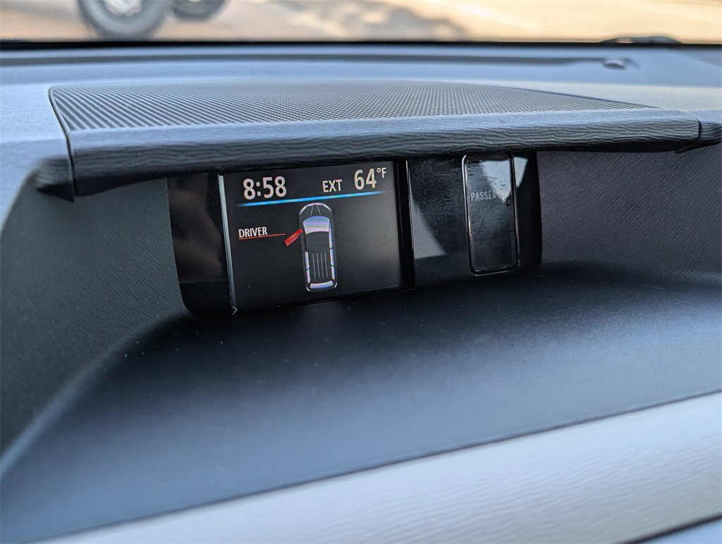 2014 Toyota Sienna XLE photo 26