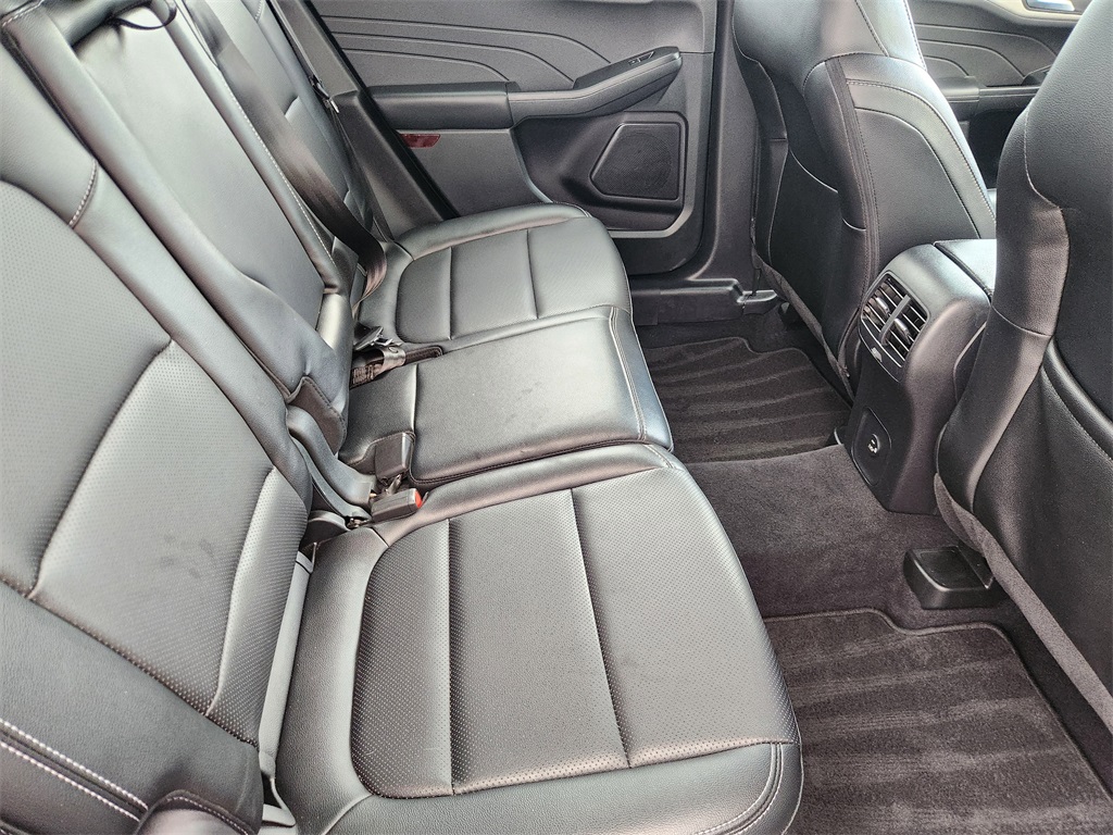 2022 Ford Escape SEL photo 29