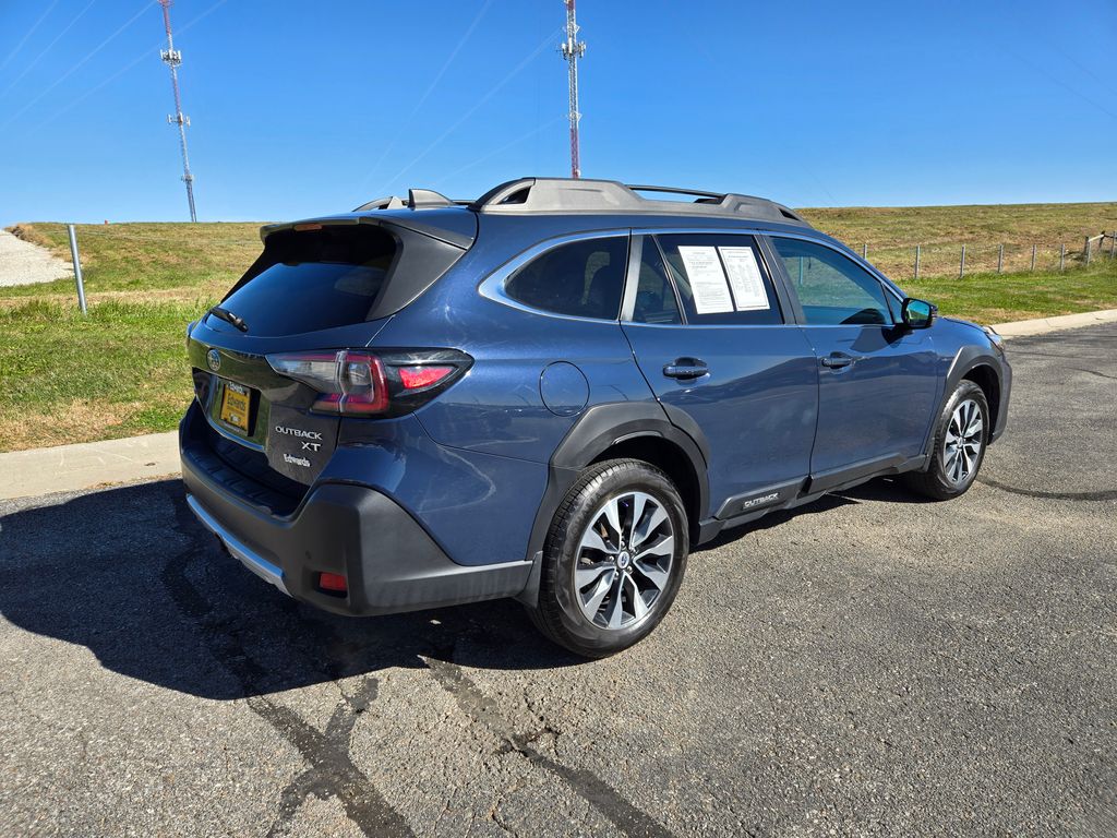 2024 Subaru Outback Limited XT photo 3