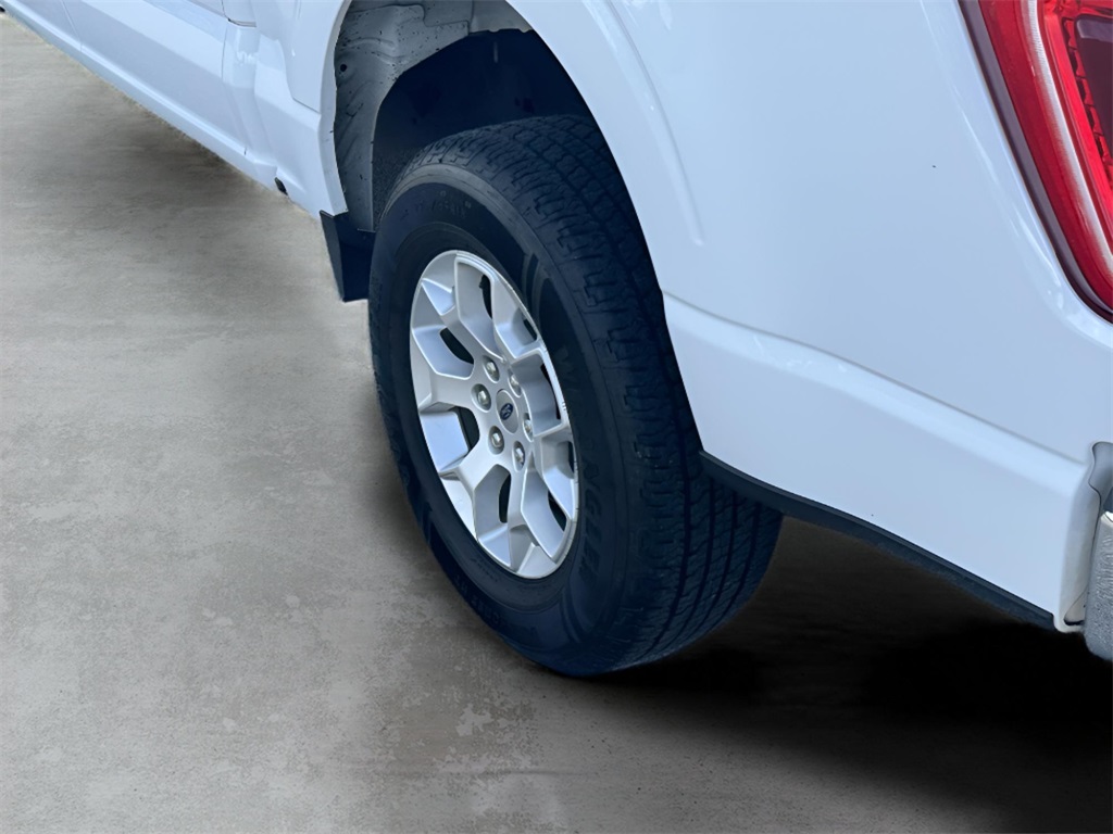 2023 Ford F-150 XLT photo 9
