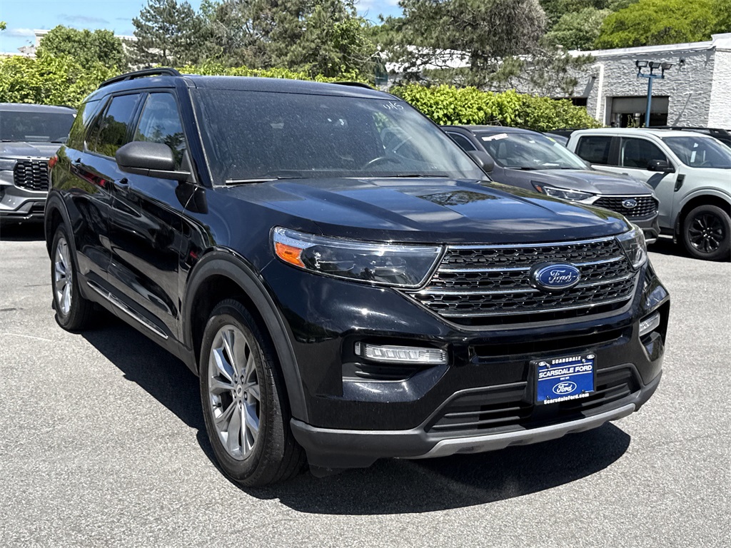Used 2020 Black Ford XLT image 1