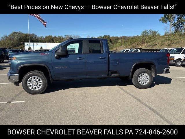 2026 Chevrolet Silverado 2500HD LT photo 2