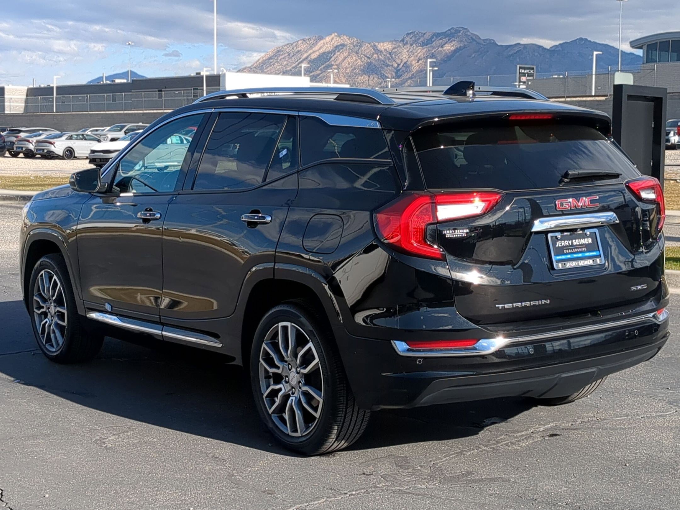 2023 Gmc Terrain Denali photo 3