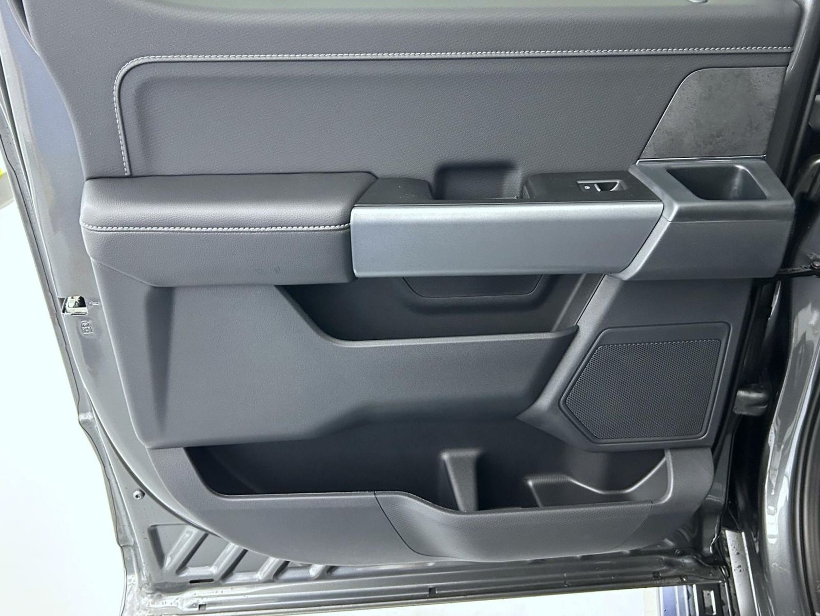 2025 Ford F-150 XLT photo 20