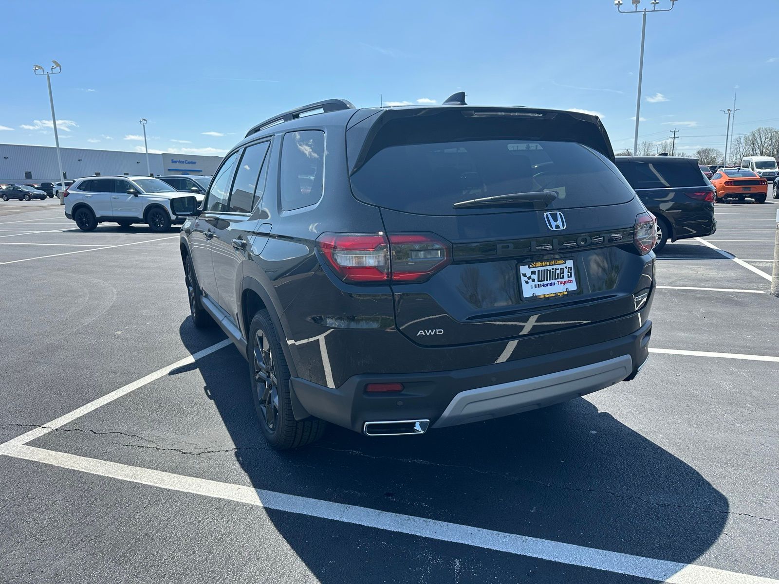 2025 Honda Pilot Touring photo 3