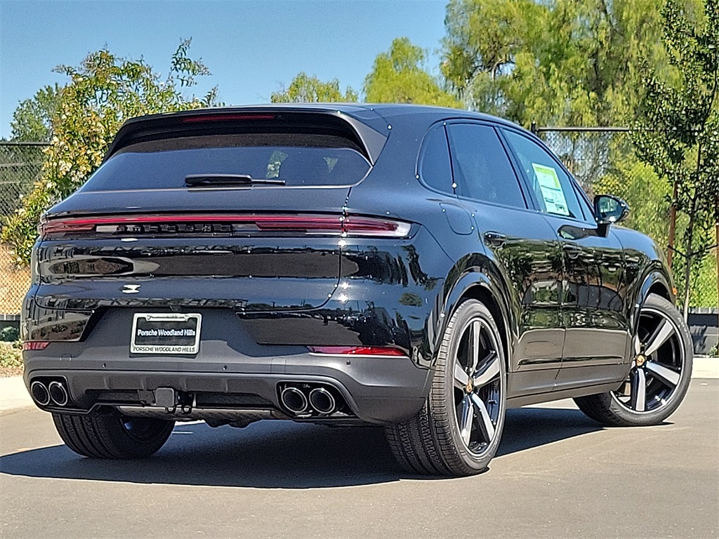 2025 Porsche Cayenne E-Hybrid S photo 7