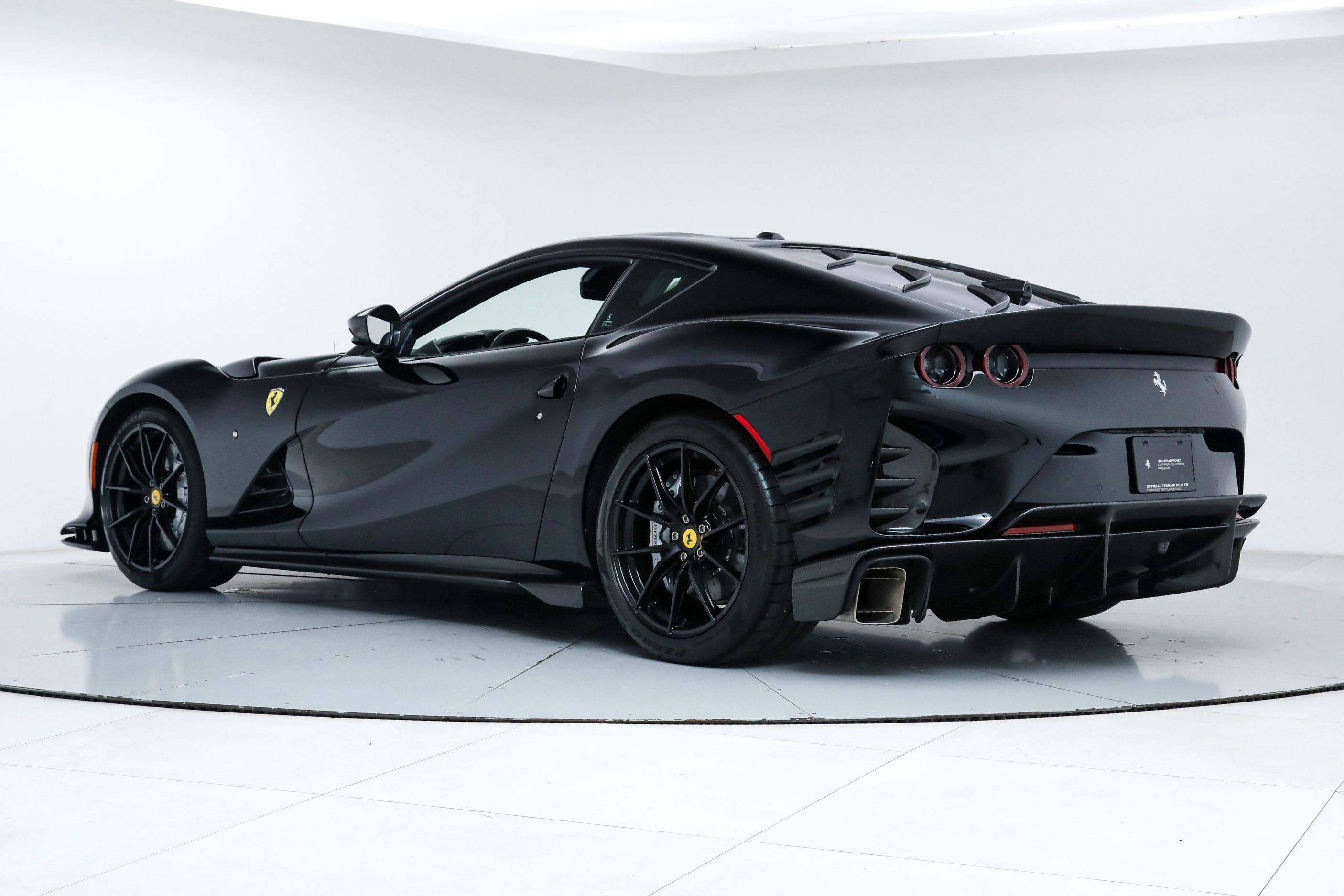 2024 Ferrari 812 Competizione photo 27