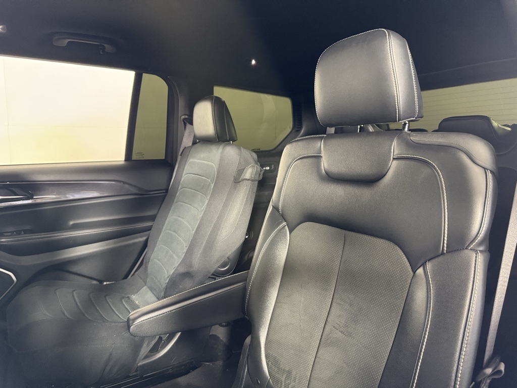 2021 Jeep Grand Cherokee Altitude photo 7