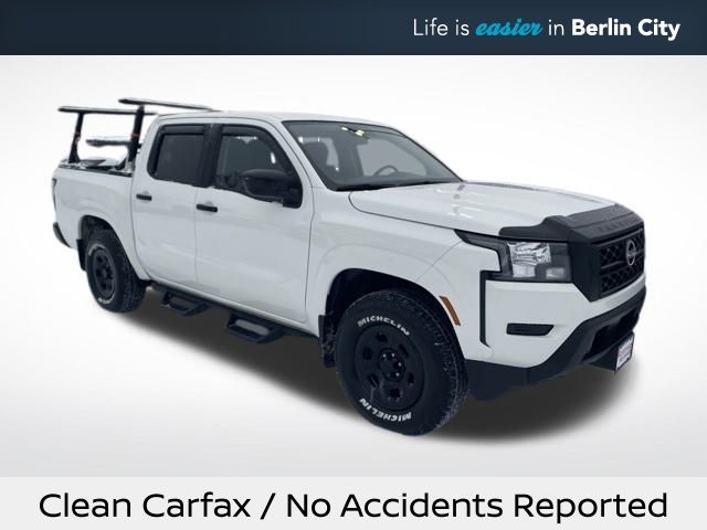 2022 Nissan Frontier S's photo