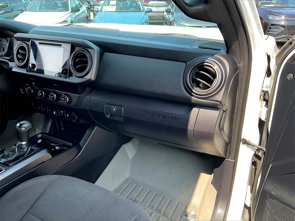 2019 Toyota Tacoma TRD Off-Road photo 12