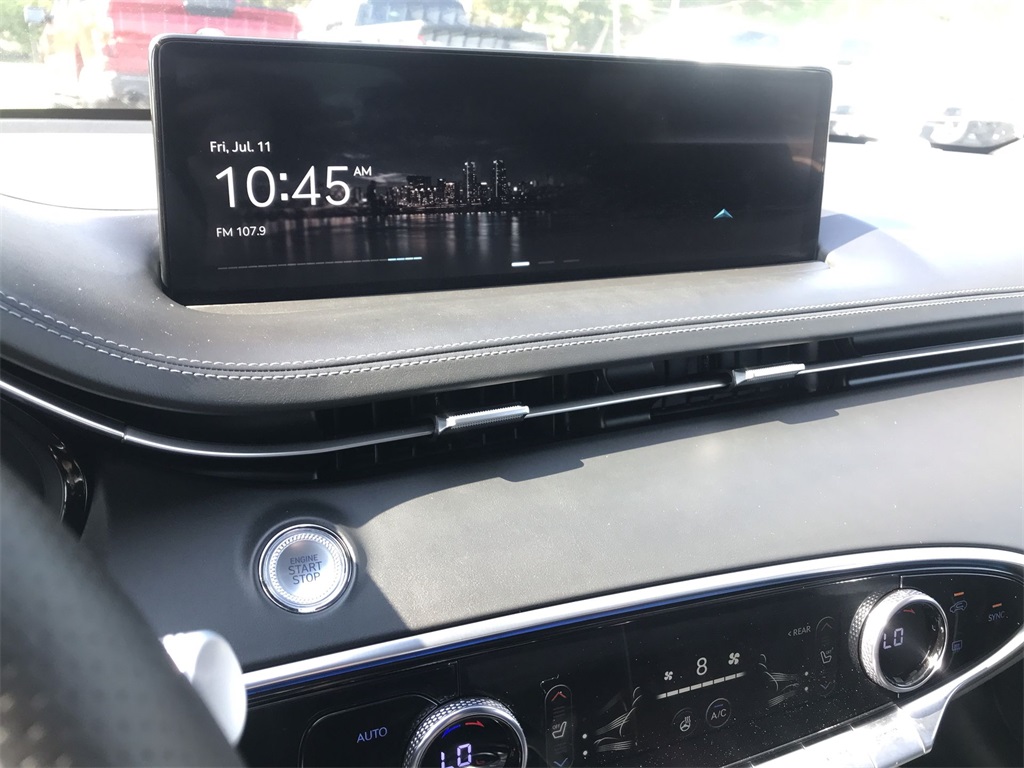 2024 Genesis GV70 3.5T Sport photo 15