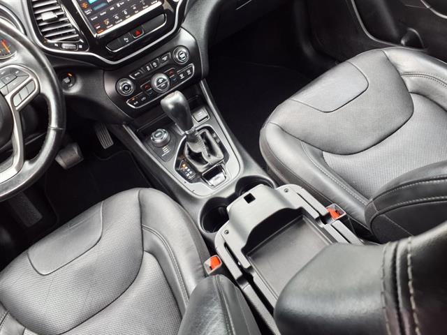 2020 Jeep Cherokee Limited photo 6