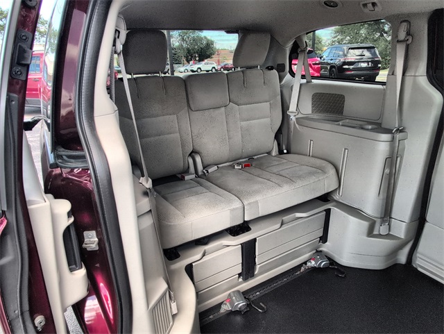 2017 Dodge Grand Caravan SE photo 24