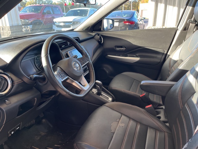 2019 Nissan Kicks SR photo 4