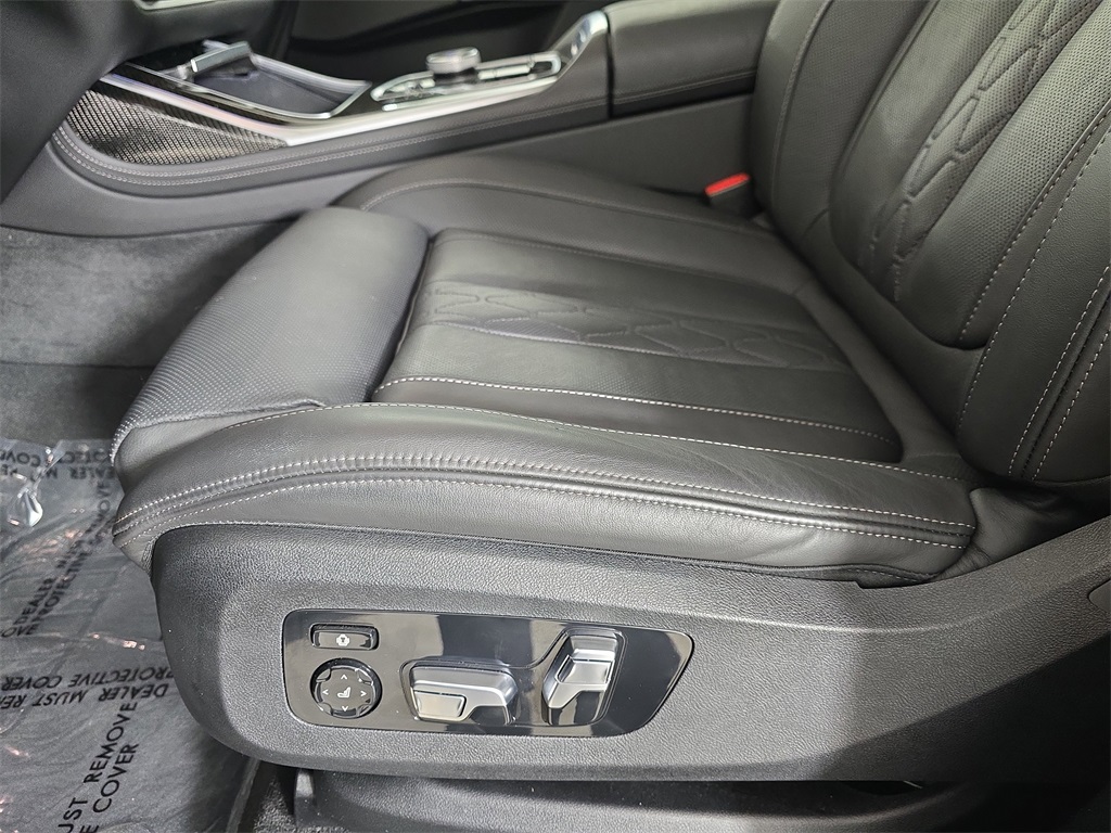 2023 Bmw X7 M60i photo 29