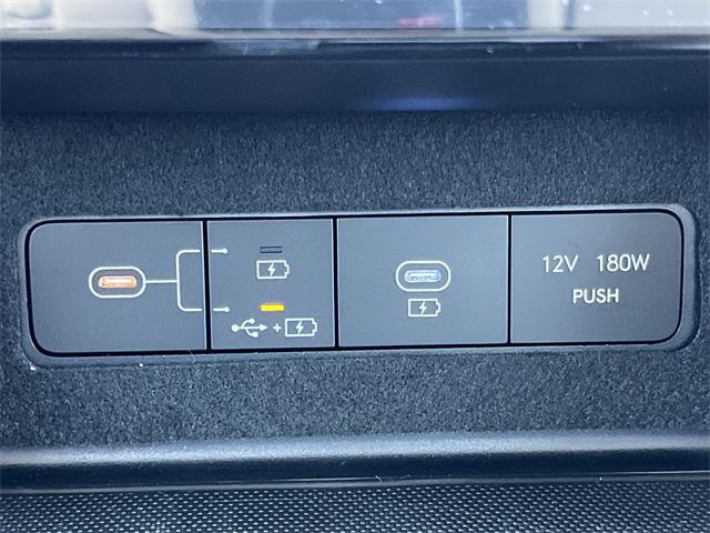 2026 Hyundai Sonata SE photo 2