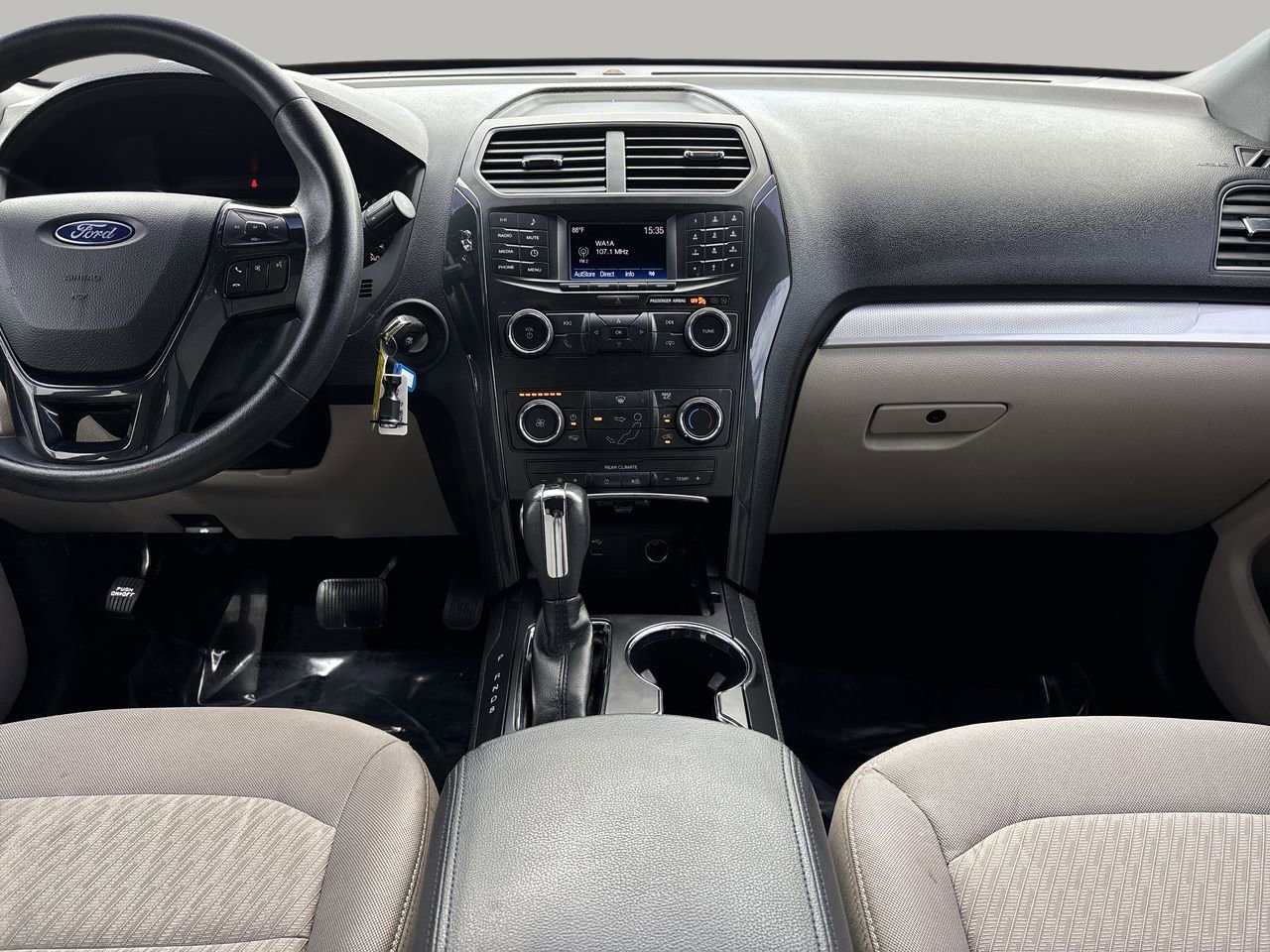 2018 Ford Explorer Sport photo 9