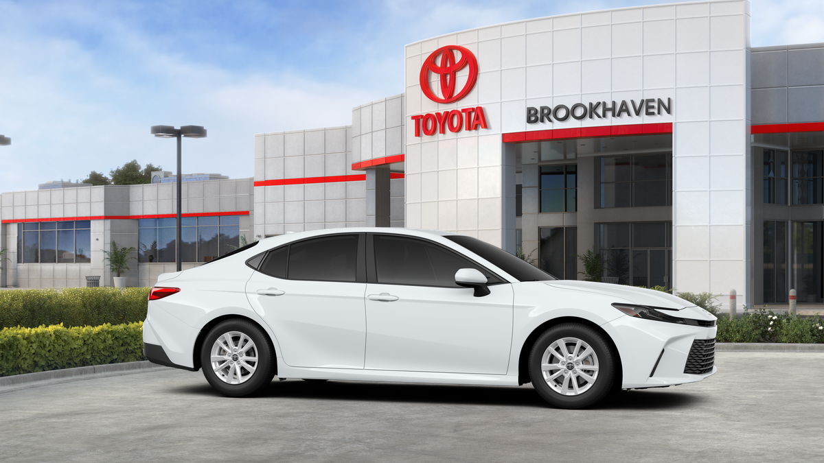 2025 Toyota Camry LE photo 12