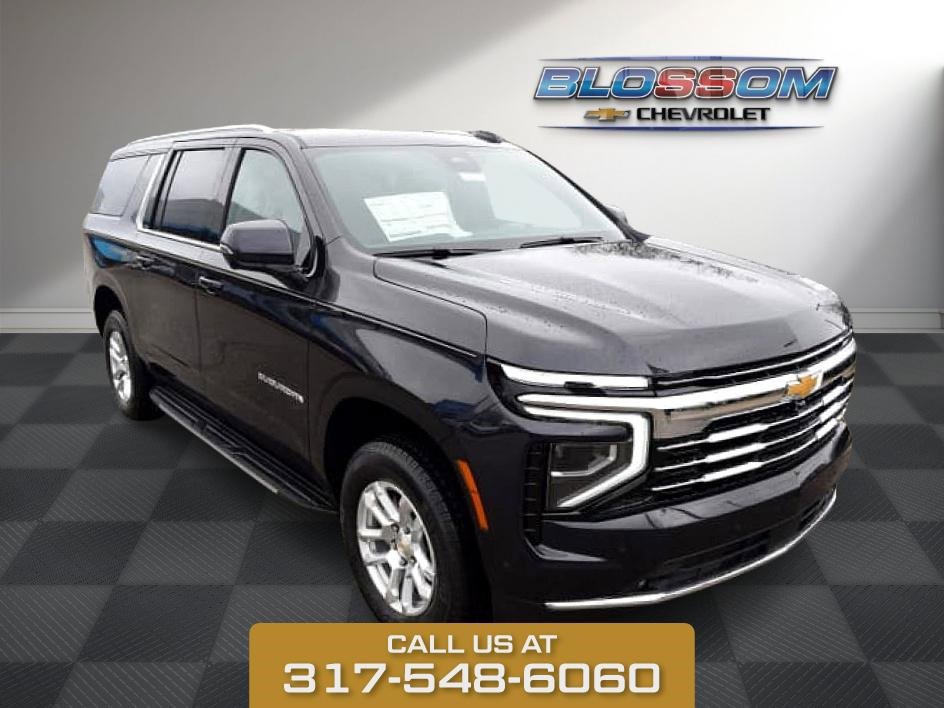 2026 Chevrolet Suburban LT's photo