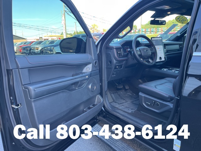 2024 Ford Expedition MAX Limited photo 3