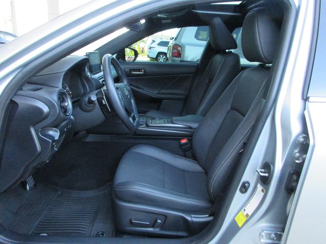 2024 Lexus IS 300 photo 12