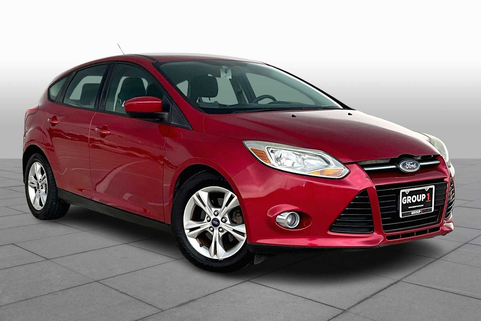 2012 Ford Focus SE photo 2