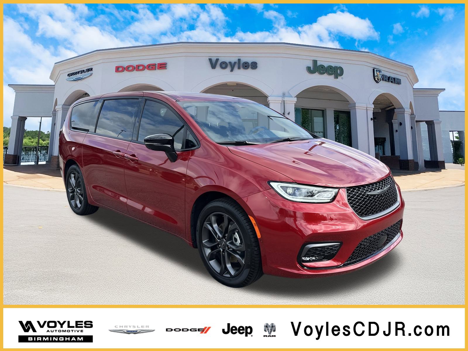 2026 Chrysler Pacifica Select's photo