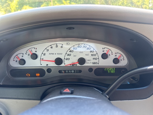 2005 Ford Explorer Sport Trac XLT photo 20