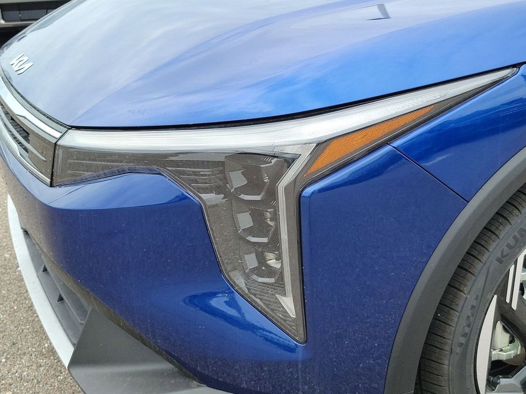 2025 Kia K4 EX photo 9
