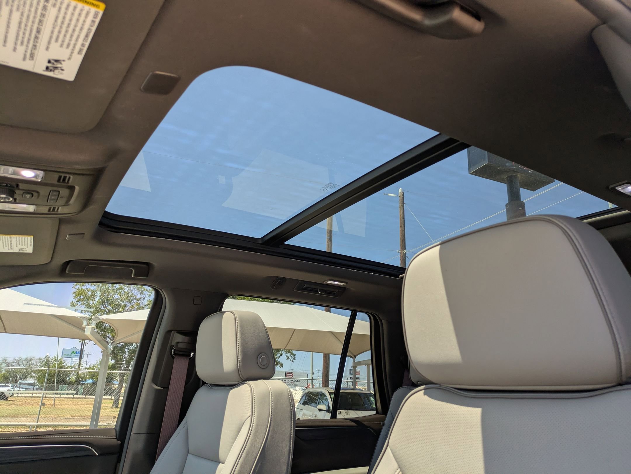 2024 Gmc Yukon SLT photo 13