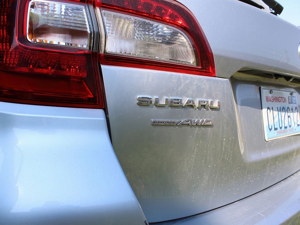 2019 Subaru Outback Premium photo 10